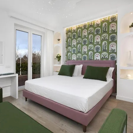 - Ravenna - The Villa